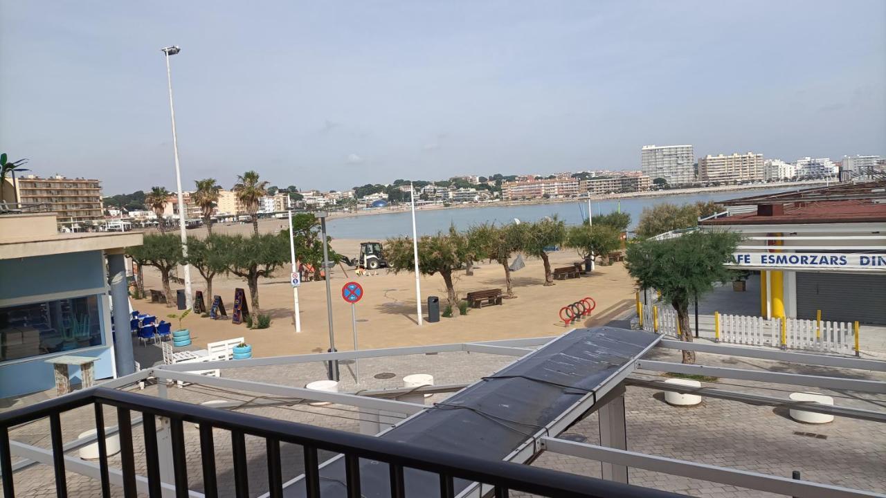 El Balcon De Riells Daire L' Escala Dış mekan fotoğraf