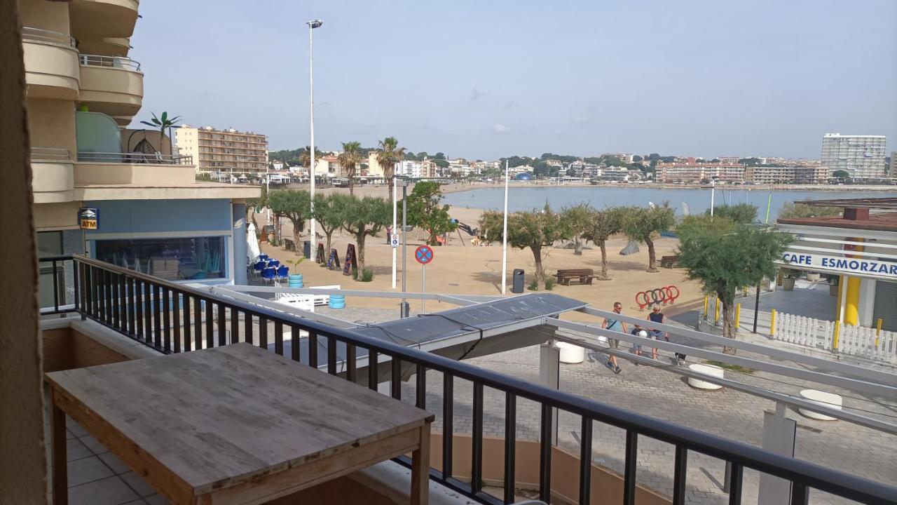 El Balcon De Riells Daire L' Escala Dış mekan fotoğraf